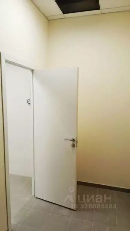 Помещение свободного назначения в Москва ул. Мастеркова, 4 (250 м) - Фото 2