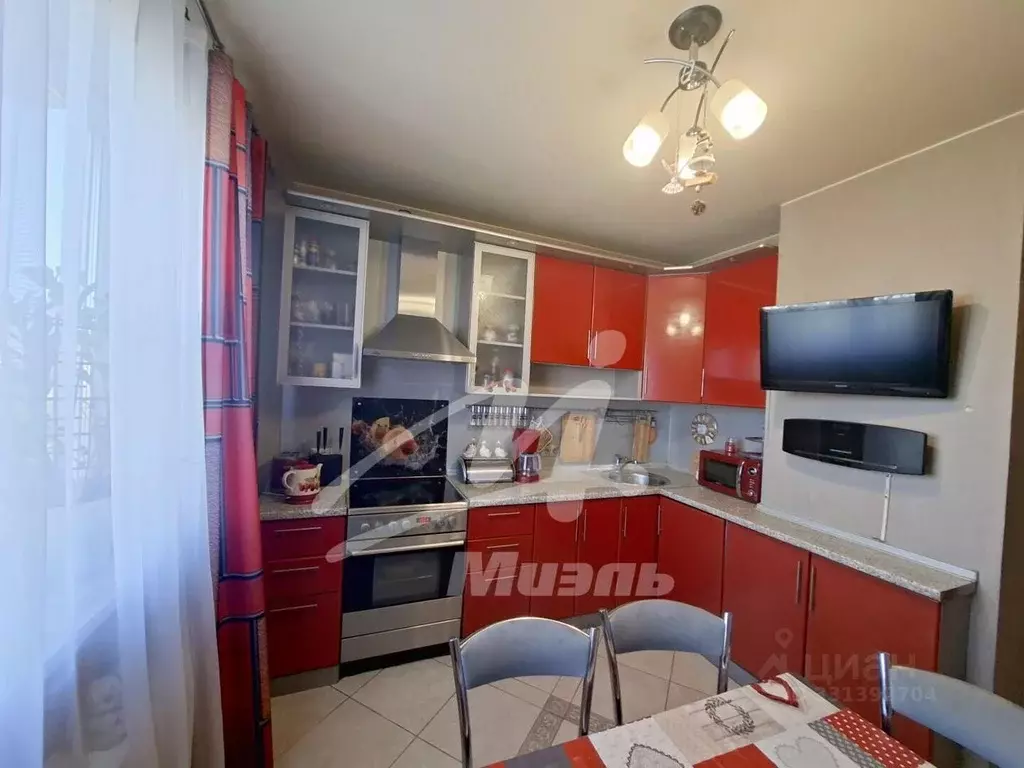 3-к кв. Москва ул. Маршала Катукова, 15К1 (73.1 м) - Фото 1