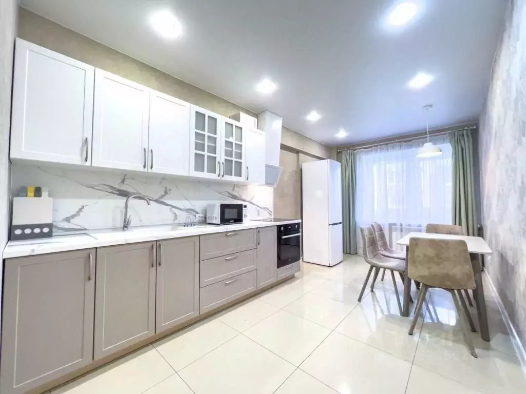 3-к кв. Иркутская область, Иркутск Байкальская ул., 126/4 (100.0 м) - Фото 1