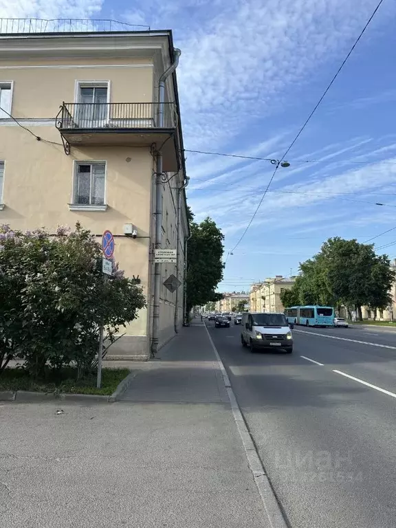Помещение свободного назначения в Санкт-Петербург Среднеохтинский ... - Фото 0