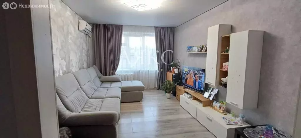 3-комнатная квартира: Ишимбай, улица Машиностроителей, 20 (68 м) - Фото 0