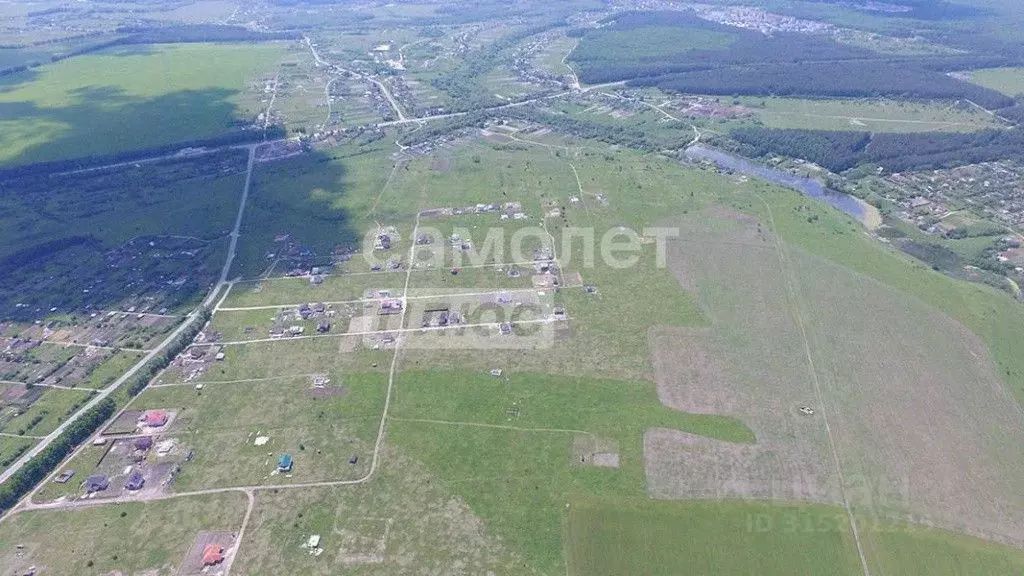 Участок в Курская область, Курский район, Клюквинский сельсовет, д. ... - Фото 0