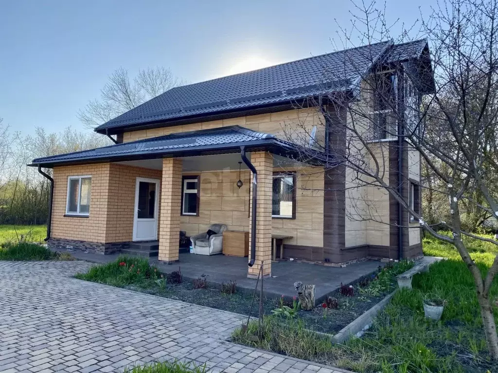 Дом в Белгородская область, Белгородский район, Крутологское с/пос, с. ... - Фото 1