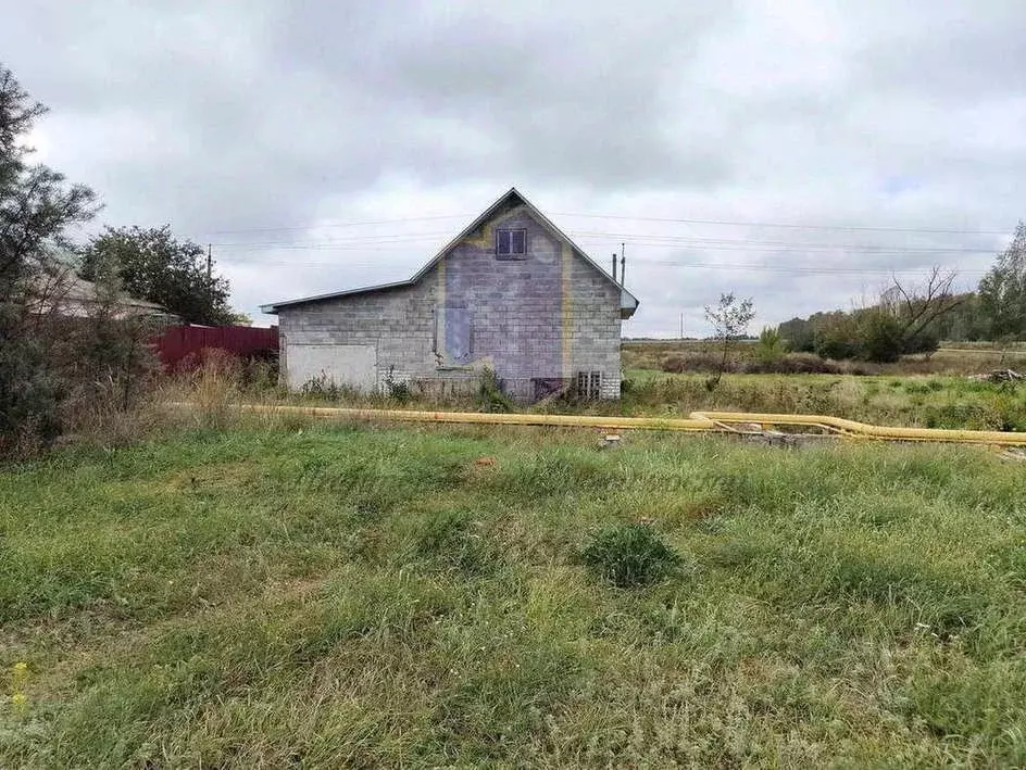 Дом в Белгородская область, Старооскольский городской округ, с. ... - Фото 1