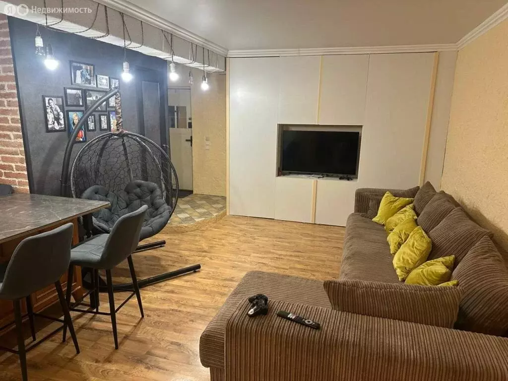 2-комнатная квартира: Брянск, Орловская улица, 18 (40 м) - Фото 0
