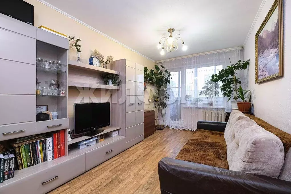 Квартира, 3 комнаты, 59.2 м - Фото 0