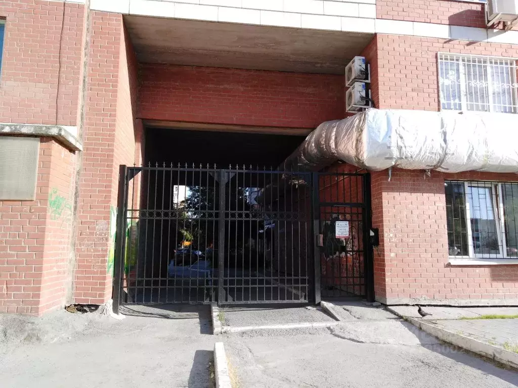 3-к кв. Свердловская область, Екатеринбург ул. Готвальда, 6к2 (70.0 м) - Фото 2