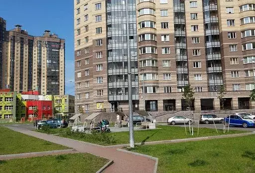2-к. квартира, 55 м, 12/18 эт. - Фото 1