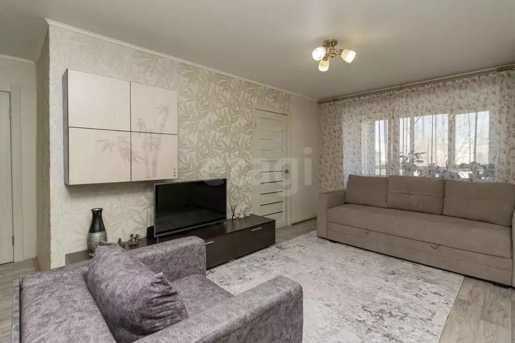 3-к кв. Тюменская область, Тюмень проезд Геологоразведчиков, 13 (55.0 ... - Фото 1