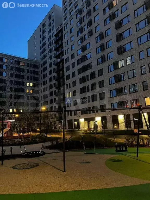 3-комнатная квартира: Миасс, проспект Автозаводцев (55.5 м) - Фото 1