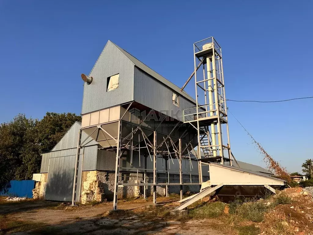 Производственное помещение в Краснодарский край, Крымский район, Южное ... - Фото 1