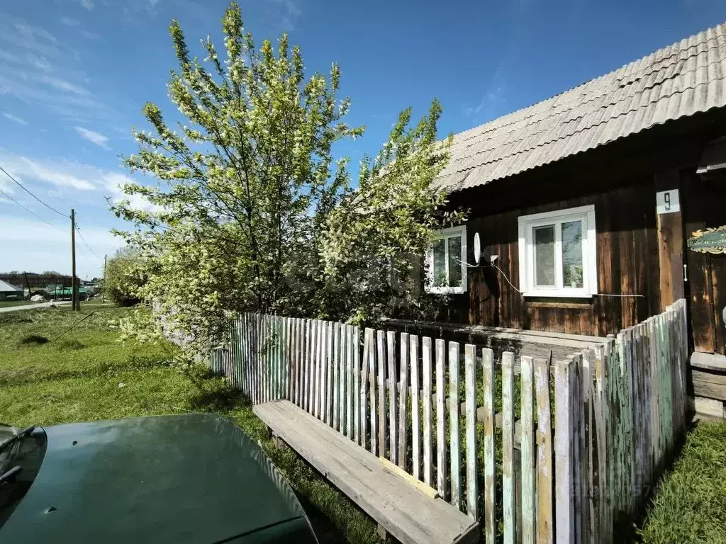Дом в Красноярский край, Козулька пгт ул. Коммунальная (38 м) - Фото 1