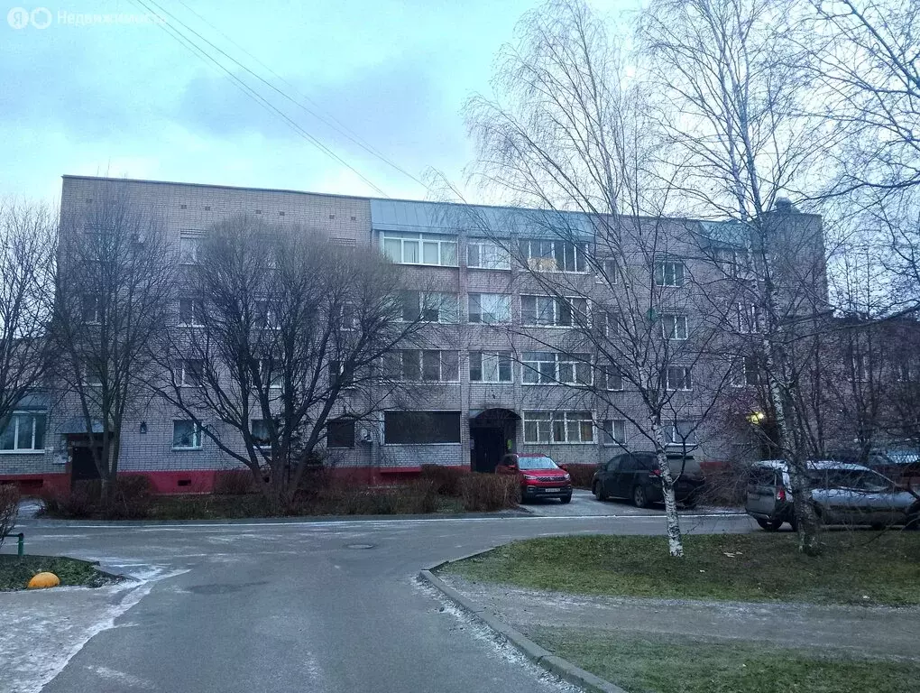 4-комнатная квартира: Великий Новгород, Западный район, проспект Мира, ... - Фото 2