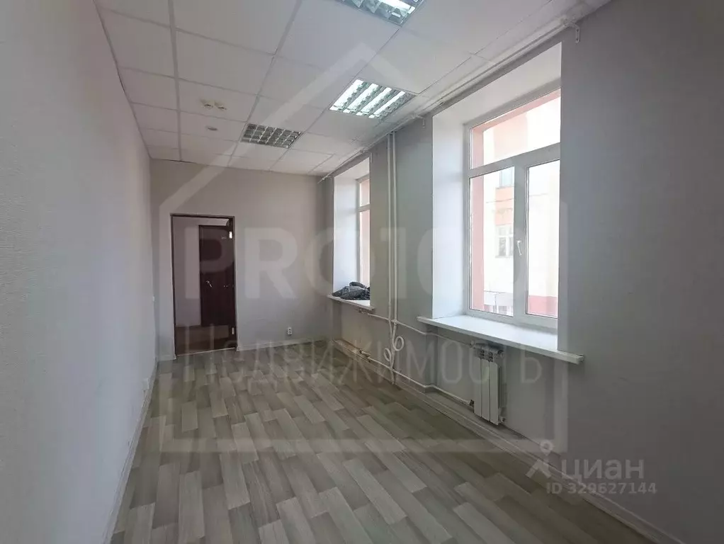 Офис в Омская область, Омск ул. Гагарина, 8/1 (17 м) - Фото 2