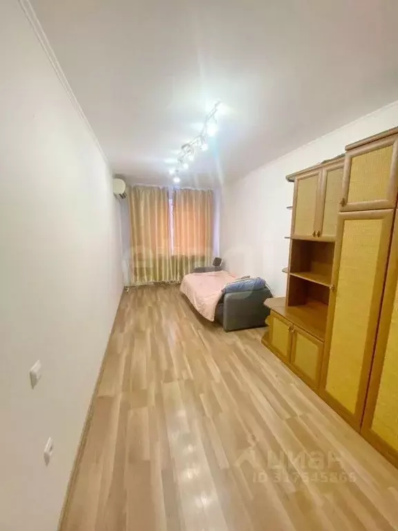 3-к кв. Приморский край, Артем ул. Фрунзе, 44 (58.3 м) - Фото 1