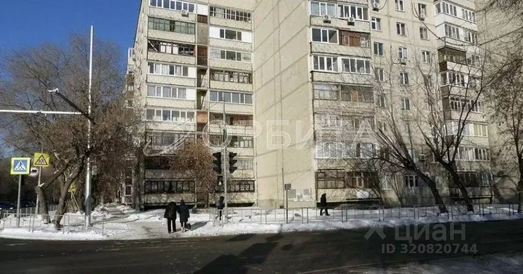 3-к кв. Тюменская область, Тюмень ул. Елизарова, 30 (65.9 м) - Фото 1