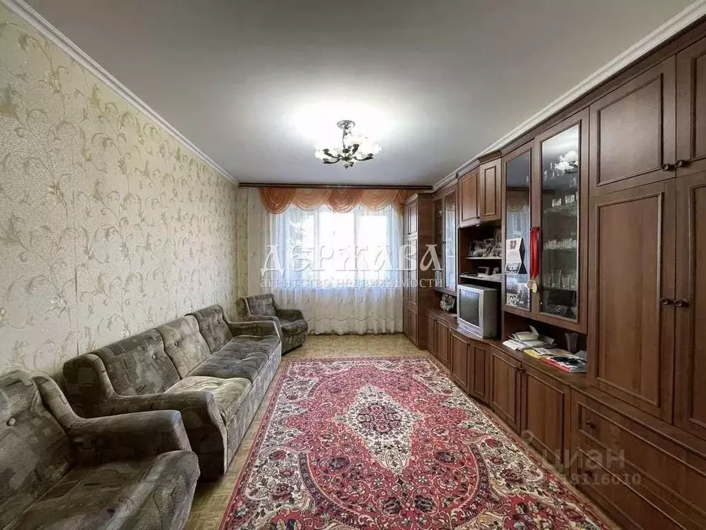 3-к кв. Белгородская область, Старый Оскол Жукова мкр, 42 (63.8 м) - Фото 0