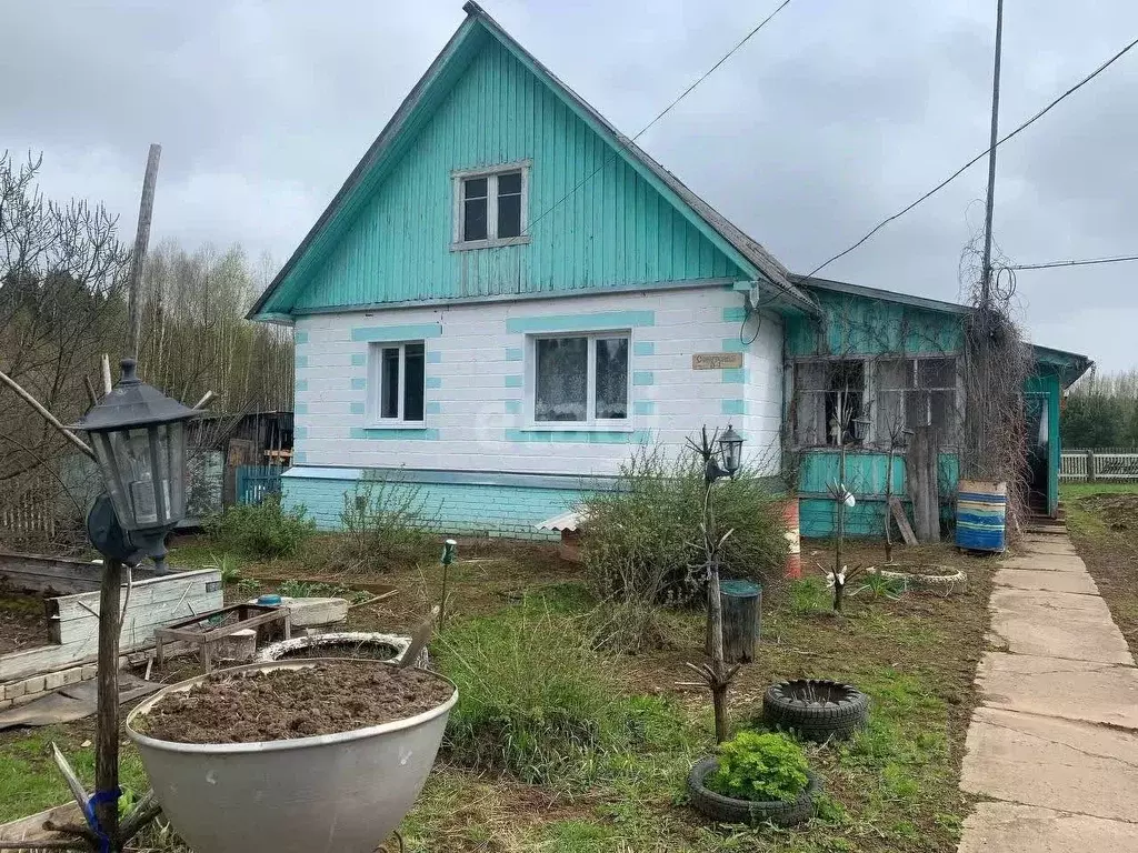 Дом в Кировская область, Котельничский муниципальный округ, с. Макарье ... - Фото 1