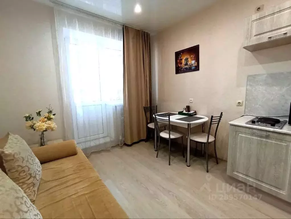 1-к кв. Волгоградская область, Волгоград Ангарская ул., 7Г (42.0 м) - Фото 1