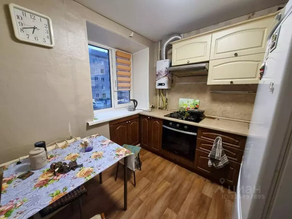 2-к кв. Свердловская область, Кировград ул. Свердлова, 53 (41.4 м) - Фото 2