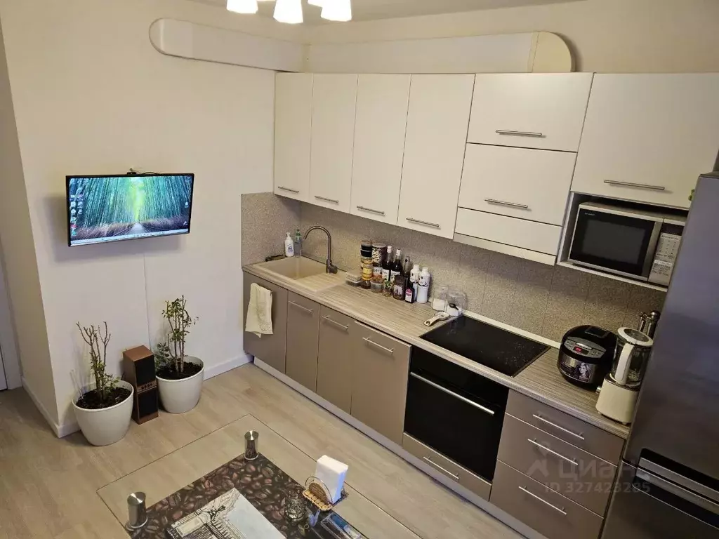 3-к кв. Воронежская область, Воронеж ул. Ломоносова, 114/36 (82.0 м) - Фото 1