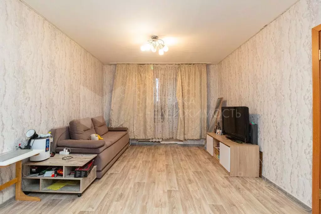 1-к кв. Тюменская область, Тюмень Антипино мкр, ул. Александра ... - Фото 1