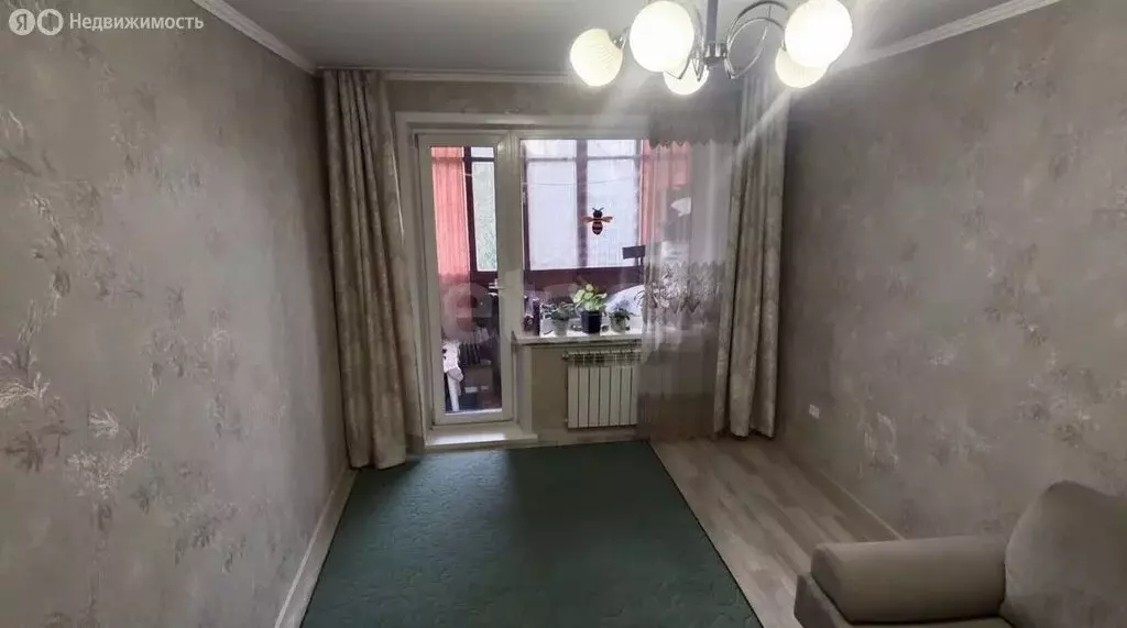 2-комнатная квартира: Барнаул, Сиреневая улица, 13 (45.6 м) - Фото 2