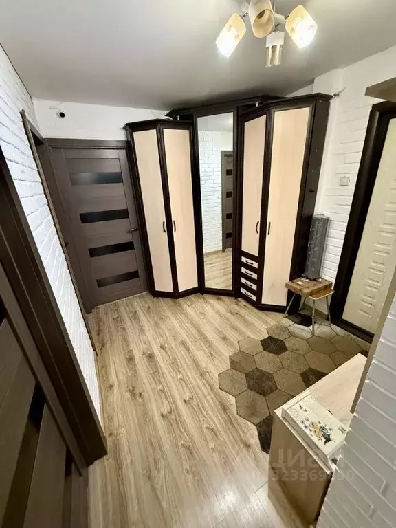 3-к кв. Челябинская область, Челябинск ул. Дзержинского, 18 (63.4 м) - Фото 1