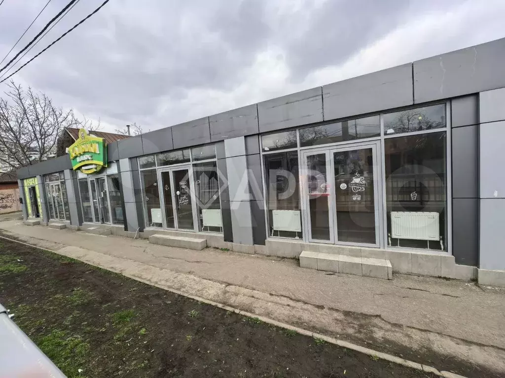 Сдаю торговое помещение на высоком трафике, 60 м - Фото 0