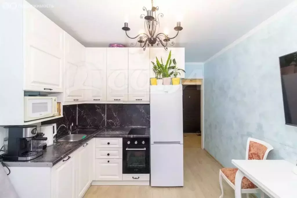 1-комнатная квартира: Тюмень, улица Андрея Бушуева, 2 (34.6 м) - Фото 1