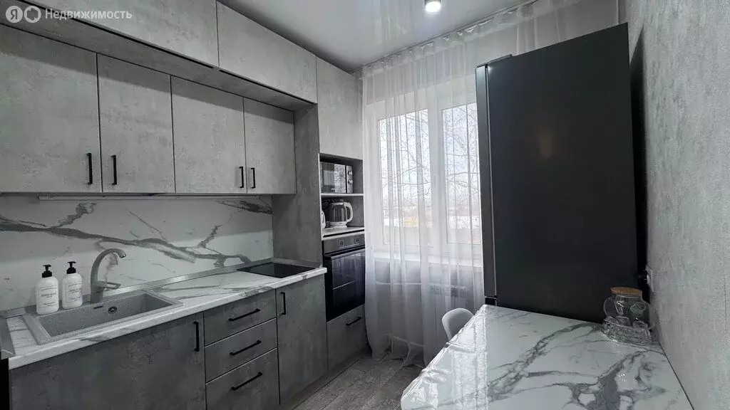 2-комнатная квартира: село Городок, улица Красных Партизан, 56 (44.6 ... - Фото 1