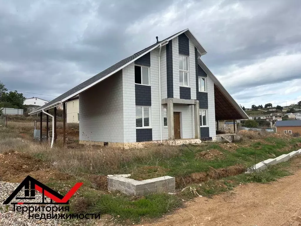 Дом в Севастополь ул. Летчика Старикова, 14 (133 м) - Фото 1