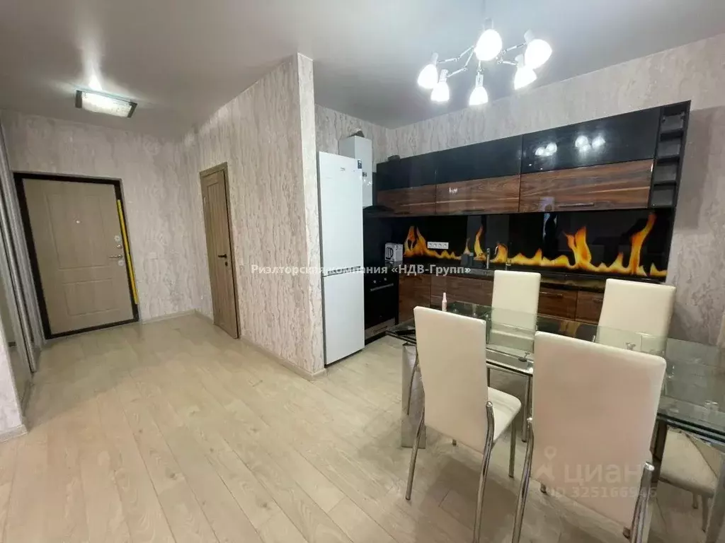 2-к кв. Хабаровский край, Хабаровск ул. Джамбула, 3 (68.3 м) - Фото 2