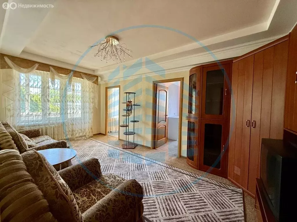 3-комнатная квартира: Ессентуки, улица Долина Роз, 23 (48 м) - Фото 1
