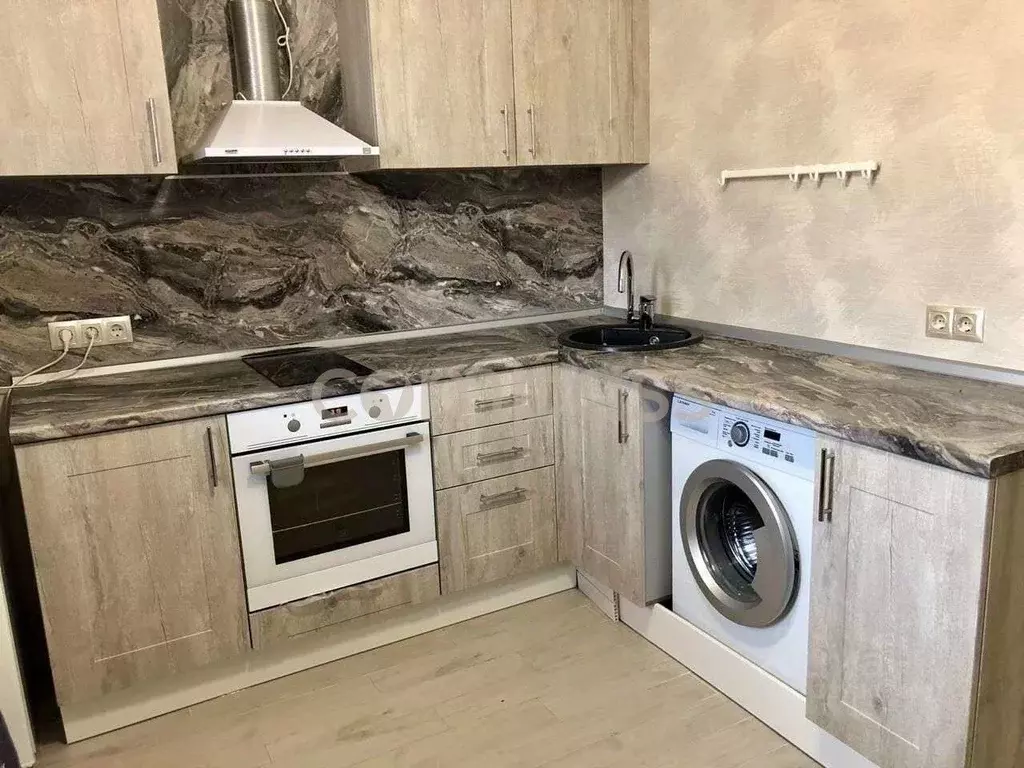 1-к кв. Тюменская область, Тюмень ул. Дружбы, 73к1 (39.2 м) - Фото 1