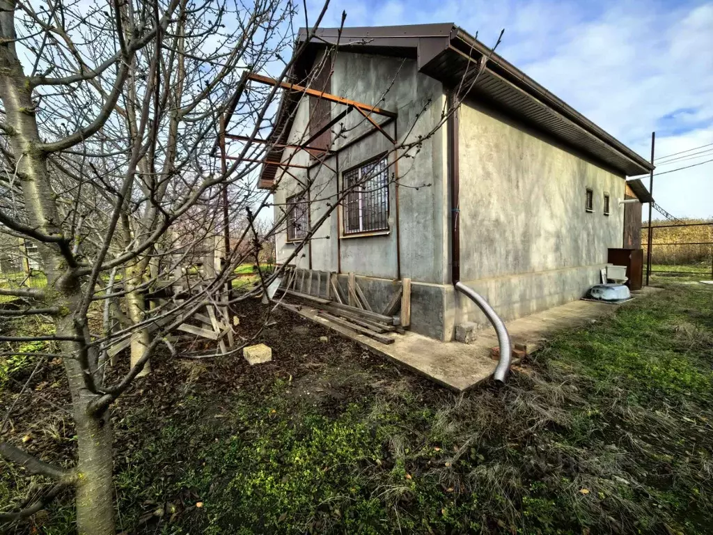 Дом в Ростовская область, Азовский район, Самарское с/пос, Локомотив ... - Фото 1