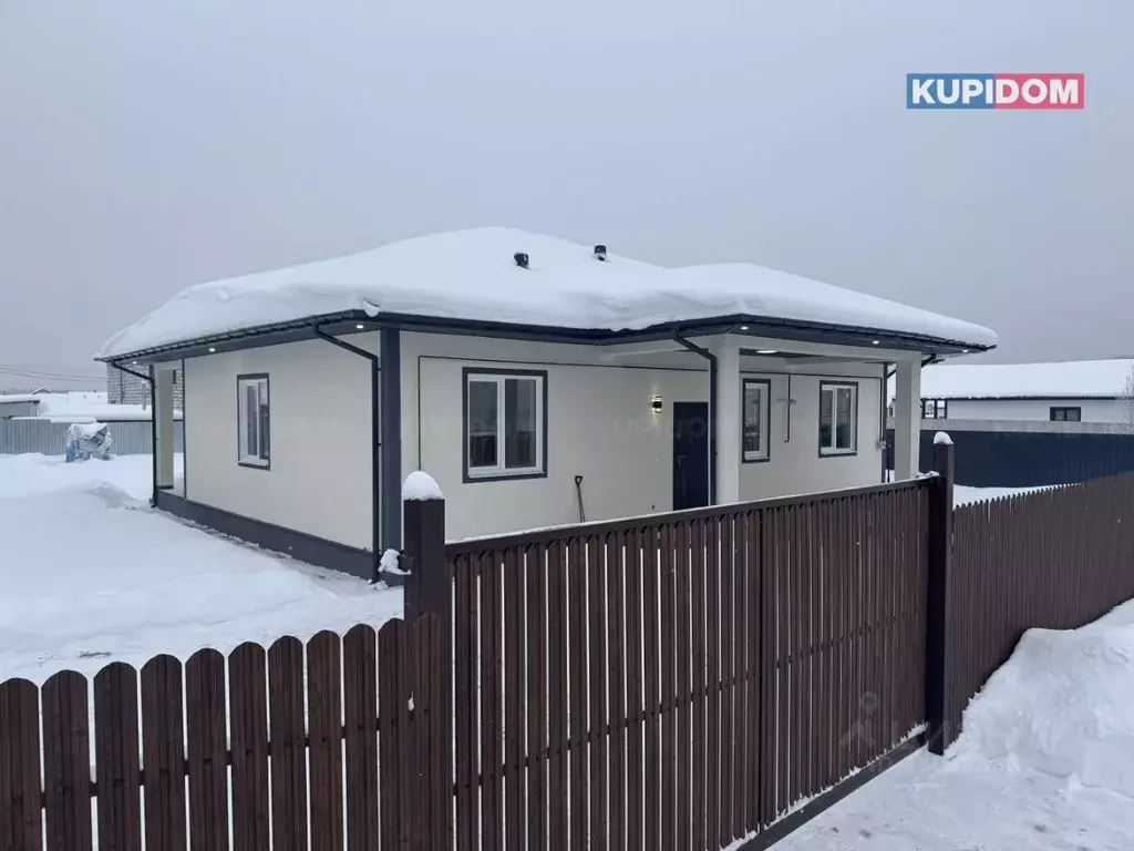 Дом в Калужская область, Жуковский муниципальный округ, Чубарово ... - Фото 1