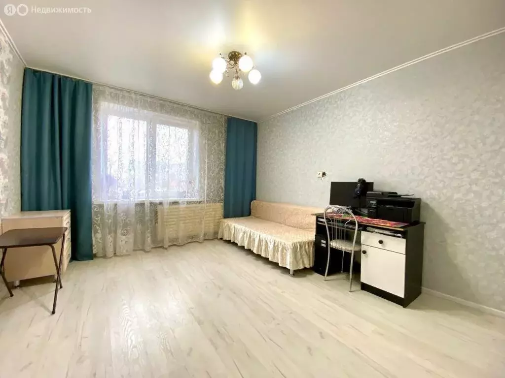 3-комнатная квартира: Уфа, улица Адмирала Ушакова, 86/1 (63.5 м) - Фото 1