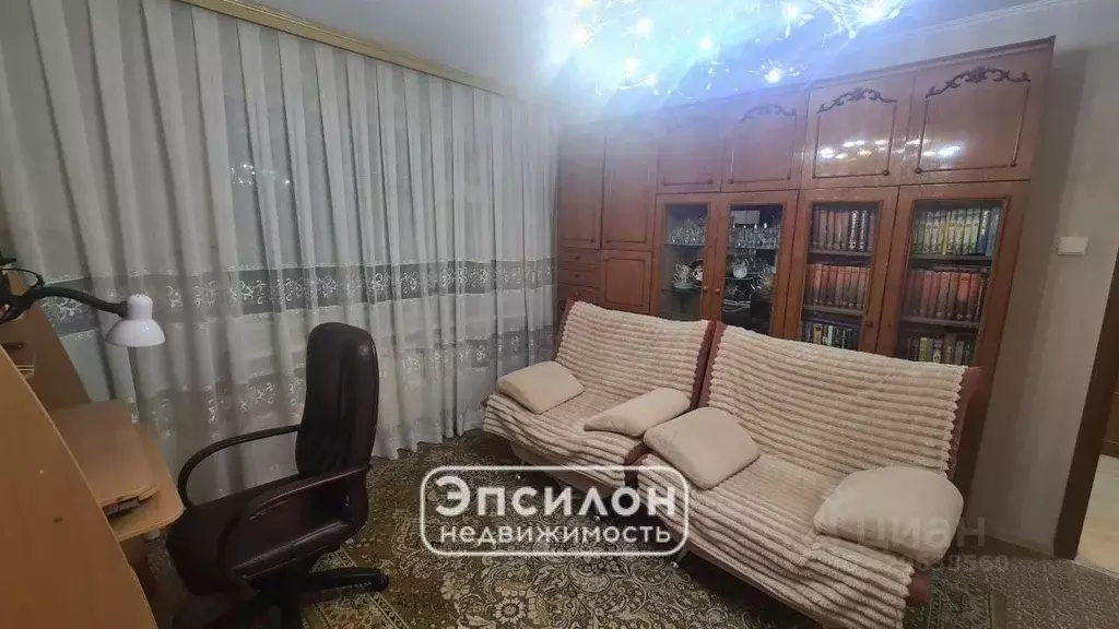 3-к кв. Курская область, Курск ул. Крюкова, 14Б (60.0 м) - Фото 2