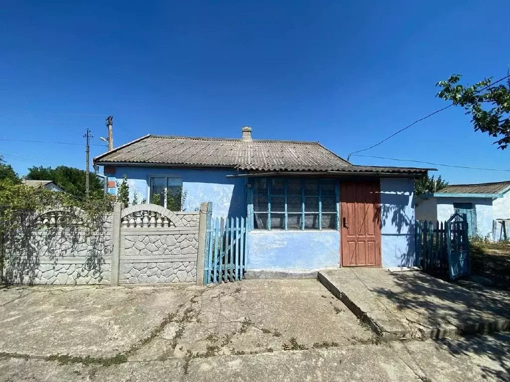 Дом в Крым, Советский район, с. Черноземное  (45 м) - Фото 0