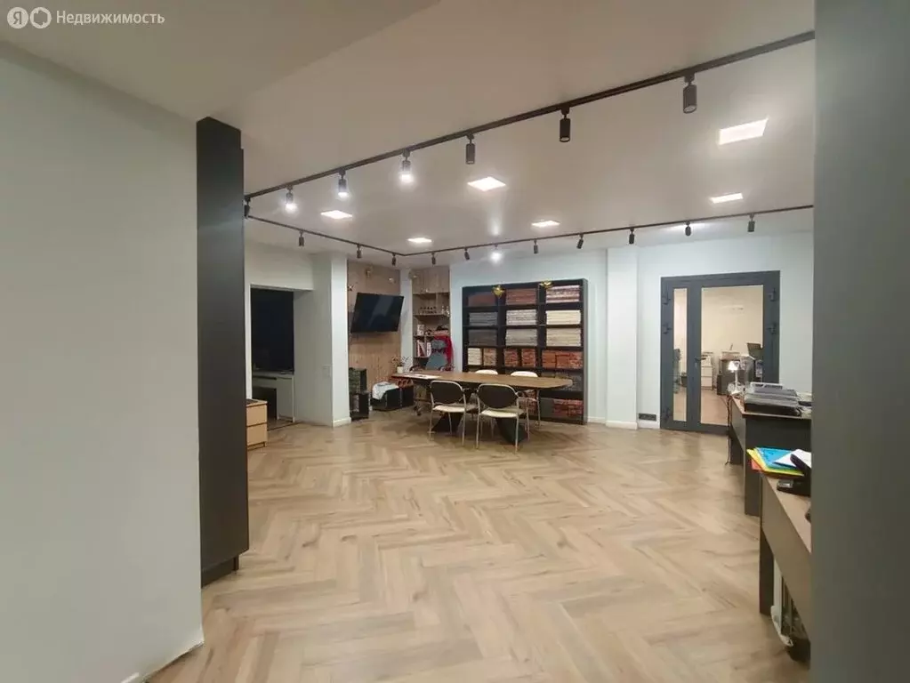 Помещение свободного назначения (229.3 м) - Фото 1