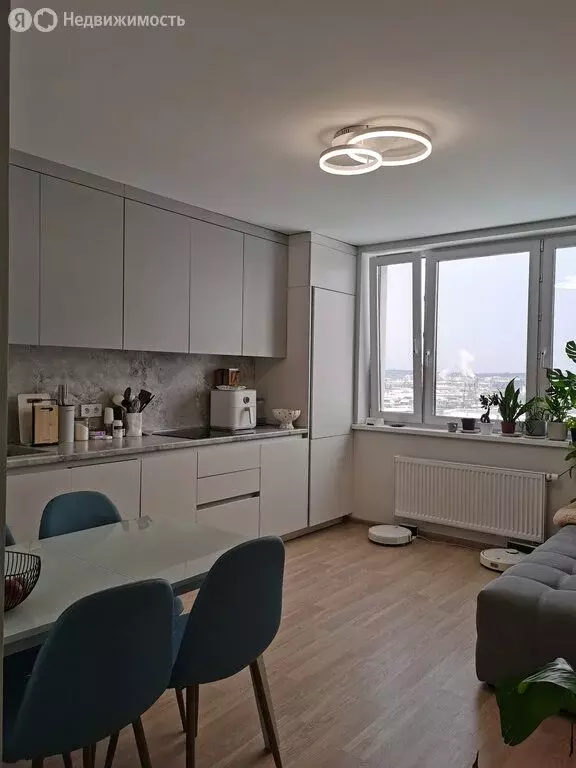 2-комнатная квартира: Екатеринбург, улица Чемпионов, 15 (45.8 м) - Фото 2