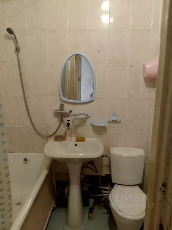 1-к кв. Курганская область, Курган ул. Перова, 4 (35.0 м) - Фото 2