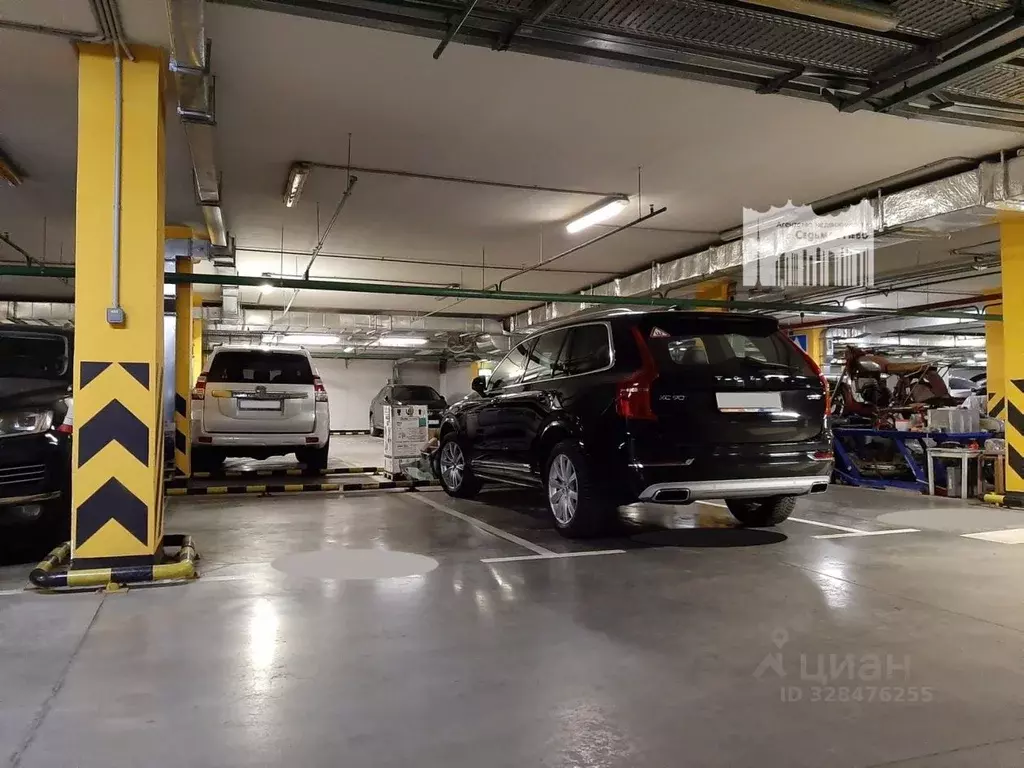 Гараж в Москва ул. Кашенкин Луг, 8к1с1 (15 м) - Фото 1