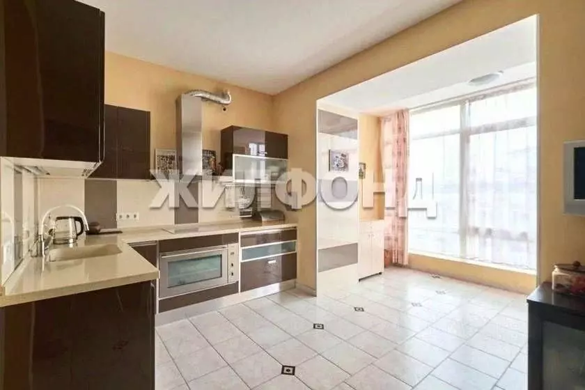 3-к кв. Томская область, Томск Затеевский пер., 8 (140.0 м) - Фото 1