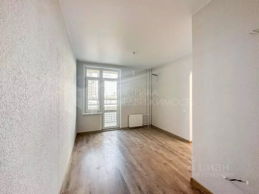 1-к кв. Тюменская область, Тюмень ул. Фармана Салманова, 21 (30.9 м) - Фото 1