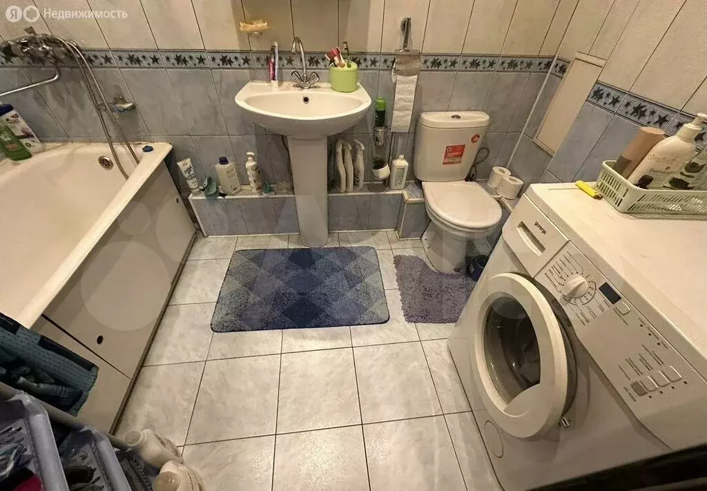 3-комнатная квартира: Иркутск, улица Пискунова, 142/4 (62 м) - Фото 0