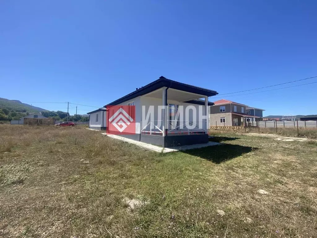 Дом в Севастополь с. Орлиное, ул. Урожайная, 37 (80 м) - Фото 1