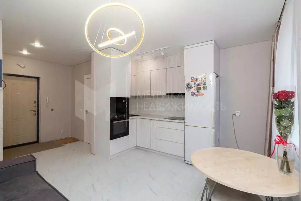 2-к кв. Тюменская область, Тюмень Мелиораторов мкр, ул. Голышева, 6Ак1 ... - Фото 0