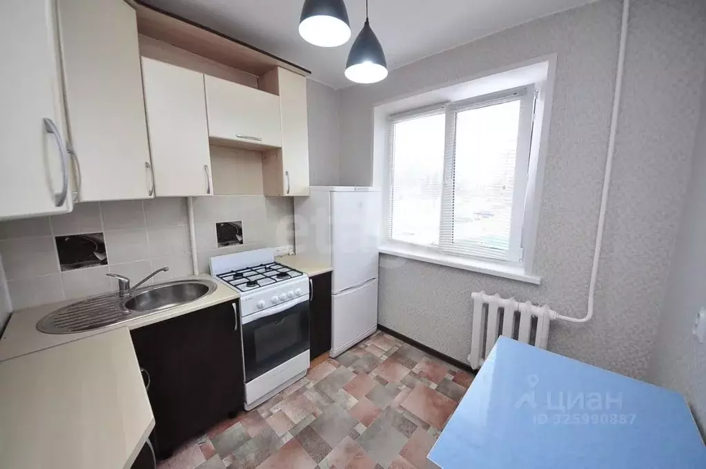 2-к кв. Башкортостан, Салават ул. Калинина, 36 (47.0 м) - Фото 2